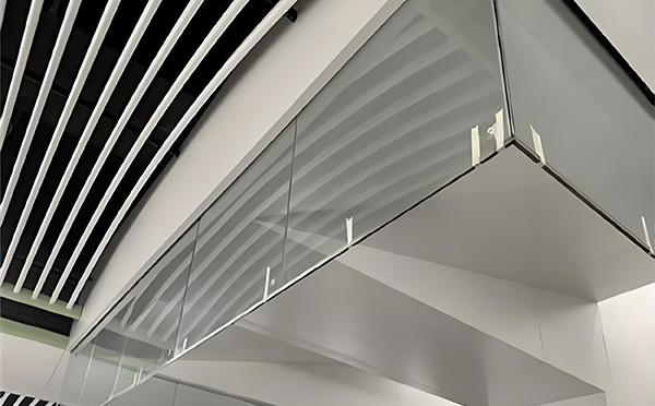 新和玻璃挡烟垂壁