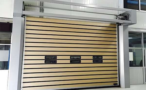 新和硬质快速门