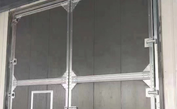 新和兰州厂房工业门选购与使用指南：打造高效安全的生产环境