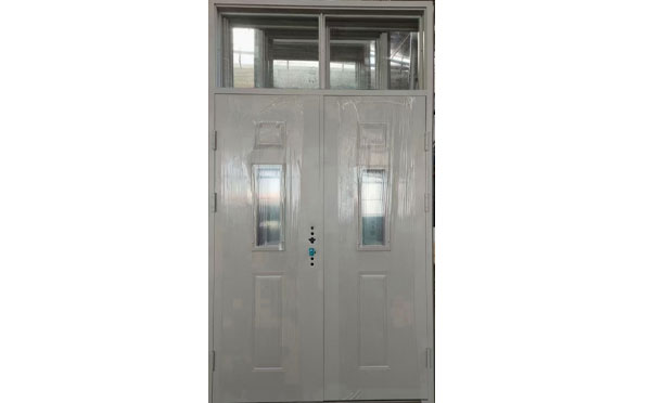 新和学校教室门