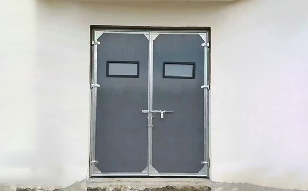 新和工业门在高温作业区域的运行表现